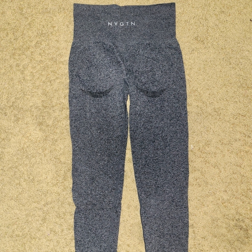 Dark Grey🌚Authentic NVGTN leggings